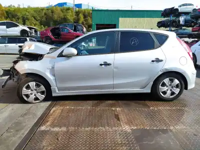 Vehículo de desguace hyundai i30 classic del año 2011 con motor d4fb