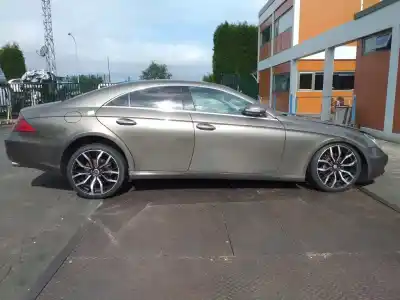 Veicolo di demolizione MERCEDES-BENZ CLASE CLS (W219) 320 CDI (219.322) dell'anno 2006 alimentato OM642920