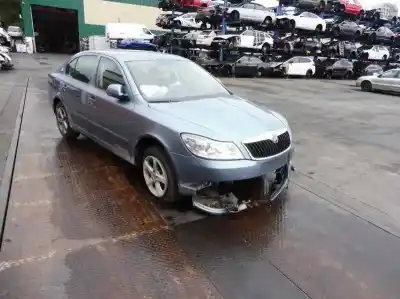 Veículo de Sucata skoda octavia berlina (1z3) ambition do ano 2012 alimentado cbzb