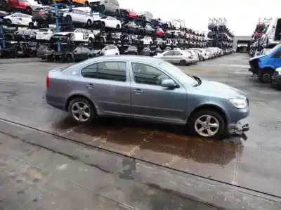 Veículo de Sucata skoda octavia berlina (1z3) ambition do ano 2012 alimentado cbzb