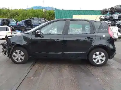 Scrapping Vehicle renault scenic iii emotion of the year 2010 powered k9k830