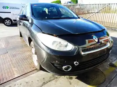 Véhicule à la ferraille renault                                            fluence                                                                                                                                                                                                                                                    1.5 dci diesel fap                                                                                                                                                                                                                                         de l'année 2010 alimenté k9kgb