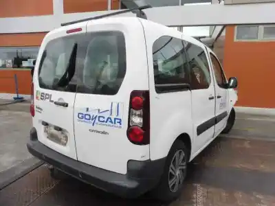 Veículo de Sucata citroen berlingo station wagon tonic do ano 2013 alimentado 9h06