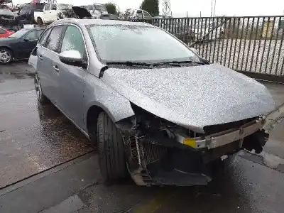 Veicolo di demolizione peugeot 308 allure dell'anno 2018 alimentato hn05