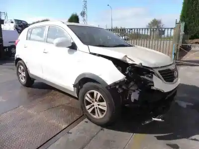 Veicolo di demolizione kia sportage concept 4x2 dell'anno 2013 alimentato g4fd