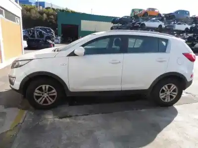 Veicolo di demolizione kia sportage concept 4x2 dell'anno 2013 alimentato g4fd