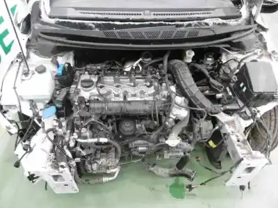 Veicolo di demolizione kia cee´d drive dell'anno 2015 alimentato d4fb