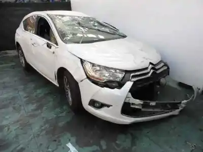 Здавання транспортного засобу citroen ds4 style року 2015 потужний 9h05
