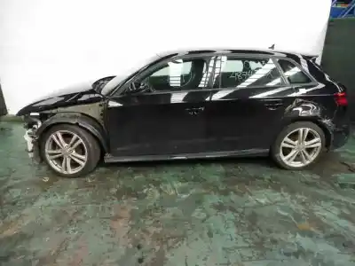 Veicolo di demolizione AUDI A3 SPORTBACK (8VA) Attraction dell'anno 2015 alimentato CRLB