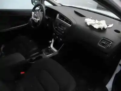 Sloopvoertuig kia cee´d concept van het jaar 2017 aangedreven d4fc