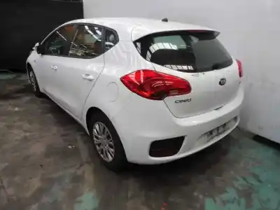 Sloopvoertuig kia cee´d concept van het jaar 2017 aangedreven d4fc