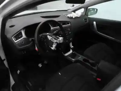 Sloopvoertuig kia cee´d concept van het jaar 2017 aangedreven d4fc