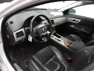 Sloopvoertuig jaguar xf 2.2 diesel premium luxury van het jaar 2013 aangedreven 224dt