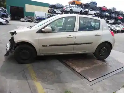 Scrapping Vehicle renault clio iii confort expression of the year 2006 powered 