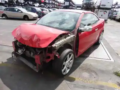 Sloopvoertuig renault megane ii coupe dynamique van het jaar 2006 aangedreven k4md8