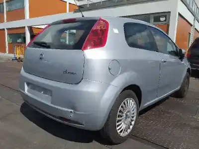 Veicolo di demolizione fiat grande punto (199_) 1.4 (199axb11 199axb1a 199bxb1a 199axl1a) dell'anno 2007 alimentato 