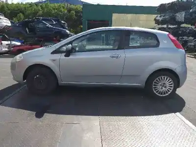 Veicolo di demolizione fiat grande punto (199_) 1.4 (199axb11 199axb1a 199bxb1a 199axl1a) dell'anno 2007 alimentato 