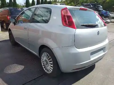 Veicolo di demolizione fiat grande punto (199_) 1.4 (199axb11 199axb1a 199bxb1a 199axl1a) dell'anno 2007 alimentato 