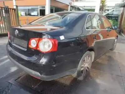 Здавання транспортного засобу volkswagen jetta (1k2) 1.9 tdi року 2007 потужний bxe