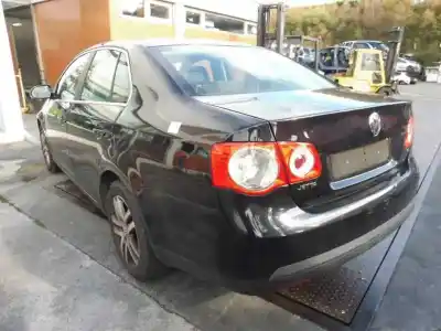 Здавання транспортного засобу volkswagen jetta (1k2) 1.9 tdi року 2007 потужний bxe