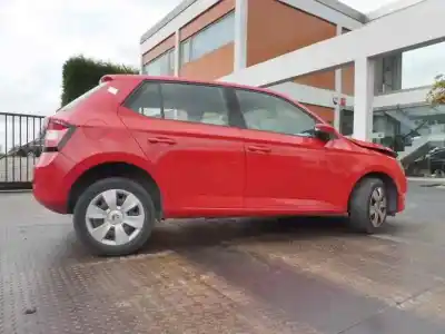 Vehículo de desguace SKODA FABIA Ambition del año 2015 con motor CHYB