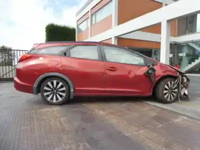 Veicolo di demolizione honda civic tourer (fk) sport dell'anno 2013 alimentato n16a1
