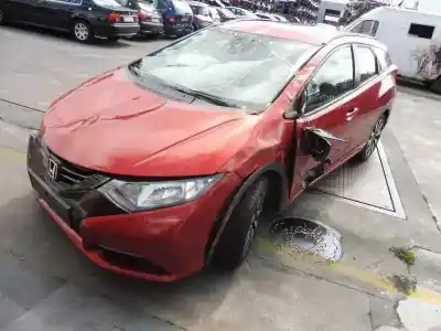 Veicolo di demolizione honda civic tourer (fk) sport dell'anno 2013 alimentato n16a1