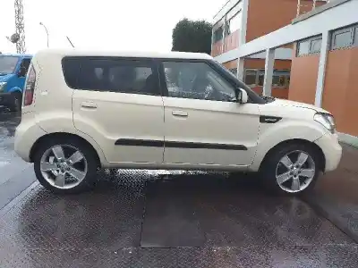 Veículo de Sucata KIA SOUL Burner do ano 2009 alimentado D4FB