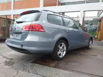 Sloopvoertuig volkswagen passat variant (365) edition bluemotion van het jaar 2013 aangedreven cffb