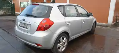 Vehicul casat kia cee´d active al anului 2007 alimentat d4fb