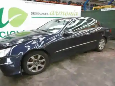Verschrottungsfahrzeug mercedes-benz clase clk (w209) coupe 320 (209.365) des jahres 2002 angetrieben m112955