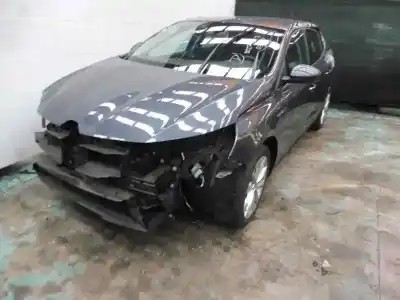 Veículo de Sucata renault megane iv berlina 5p zen do ano 2017 alimentado k9kg6