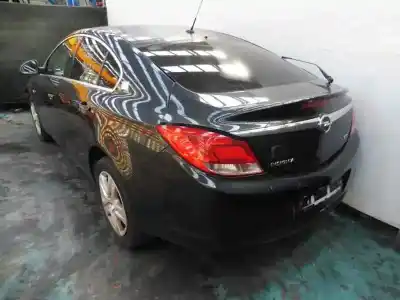 Veículo de Sucata opel insignia berlina 2.0 selective do ano 2013 alimentado a20dt