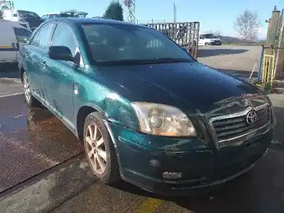 Здавання транспортного засобу toyota avensis berlina (t25) 2.0 d4-d executive berlina року 2004 потужний 1cdftv