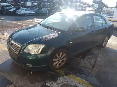 Здавання транспортного засобу toyota avensis berlina (t25) 2.0 d4-d executive berlina року 2004 потужний 1cdftv