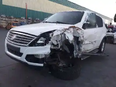 Здавання транспортного засобу ssangyong rexton w premium 2wd року 2014 потужний 671960