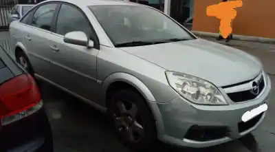 Veículo de Sucata OPEL VECTRA C BERLINA Elegance do ano 2005 alimentado Z19DT