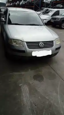 Sloopvoertuig VOLKSWAGEN PASSAT BERLINA (3B3) Advance van het jaar 2003 aangedreven ALZ