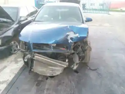 Veículo de Sucata audi a4 avant (8e) 2.4 do ano 2001 alimentado bdv