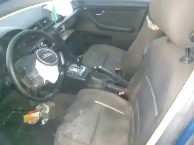 Veículo de Sucata audi a4 avant (8e) 2.4 do ano 2001 alimentado bdv
