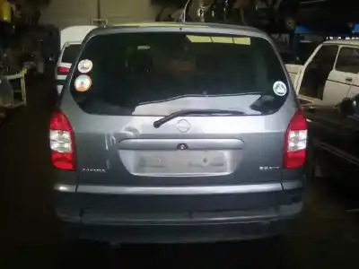 Veicolo di demolizione opel zafira a design edition dell'anno 2005 alimentato y22dtr