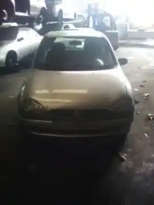 Veicolo di demolizione OPEL CORSA B City dell'anno 1999 alimentato X10XE