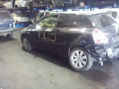 Здавання транспортного засобу fiat stilo (192) 1.4 16v feel року 2004 потужний 843a1000