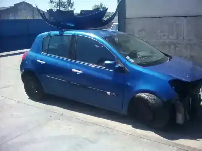 Veículo de Sucata renault clio iii confort dynamique do ano 2006 alimentado k9k768