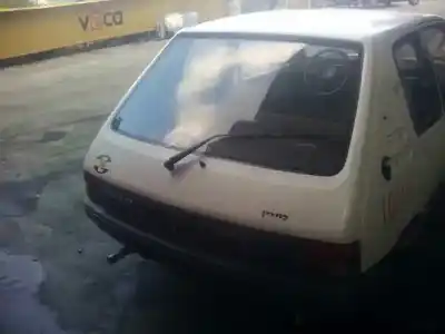 Veículo de Sucata peugeot 205 berlina 1.1 mito do ano 1990 alimentado 1e1e