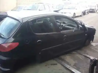 Veículo de Sucata peugeot 206 berlina e-music do ano 2004 alimentado 8hx