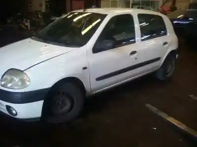 Здавання транспортного засобу renault clio ii fase i (b/cbo) 1.9 d alize року 2001 потужний f8q662