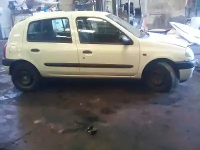 Здавання транспортного засобу renault clio ii fase i (b/cbo) 1.9 d alize року 2001 потужний f8q662