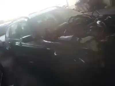 Veículo de Sucata bmw serie 3 berlina (e46) 320d do ano 2003 alimentado 204d4