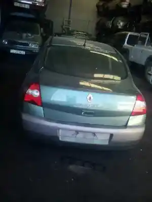 Veículo de Sucata renault megane ii berlina 5p confort authentique do ano 2004 alimentado k4j730